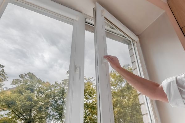 Cost of Vinyl Window Repair in Bonita Springs