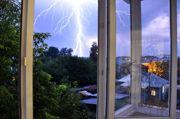 Cost of Storm Windows Repair in Bonita Springs